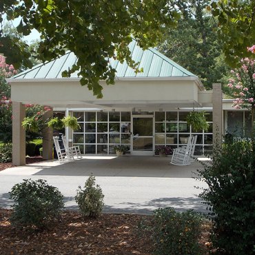 Nursing home contributes to helping fight isolation and hunger among local seniors